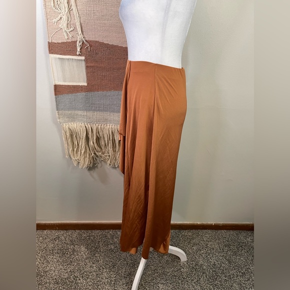 NWT Zara Rustic Orange Asymmetrical Midi Ruffle Skirt Size S - Picture 4 of 8